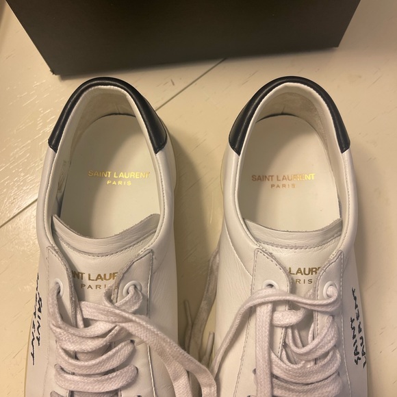 Saint Laurent~Court Classic Low Top Sneaker - Picture 3 of 4